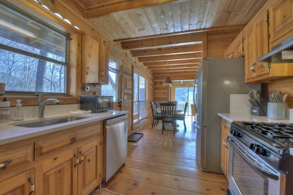 Waywish Waterfront Cabin In Blue Ridge Mountains Экстерьер фото